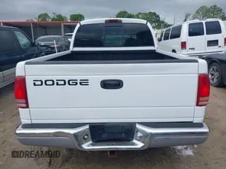 2000 Dodge Dakota Sport with VIN 1B7GL2AN4YS691223, listed as a IAAI auction lot 41964561 with 169,936 mi miles. Bid and sale history available at carsss.com. Image 16.