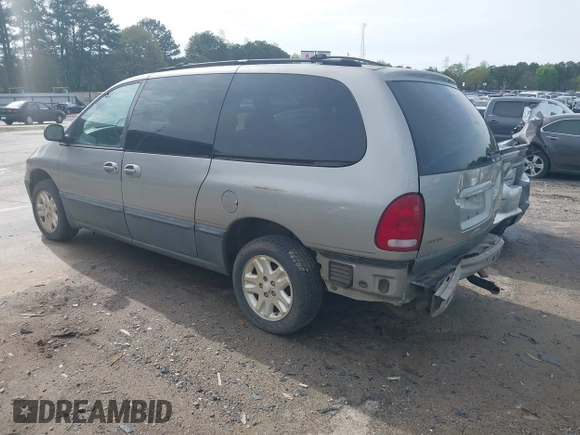 1997 Dodge Caravan LE with VIN 1B4GP54L3VB333541, listed as a IAAI auction lot 41012170 with 137,181 mi miles and . Bid and sale history available at carsss.com. Image 3.