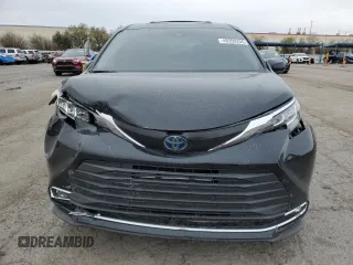 2022 Toyota Sienna XLE with VIN 5TDYRKEC6NS089598, listed as a Copart auction lot 49350255 with 66,552 mi miles and Salvage Title. Bid and sale history available at DreamBid. Image 5.