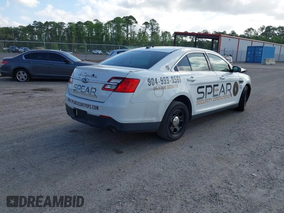 2017 Ford Police Interceptor z VIN 1FAHP2MK8HG123737, wystawiony jako IAAI lot #42128028 z przebiegiem 103 987 mil mil oraz . Historia ofert i sprzedaży dostępna na DreamBid. Obrazek 4.