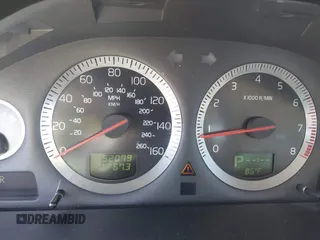 2006 Volvo S80 z VIN YV1TS592061446901, wystawiony jako IAAI lot #42310273 z przebiegiem 52 079 mil mil oraz . Historia ofert i sprzedaży dostępna na DreamBid. Obrazek 7.