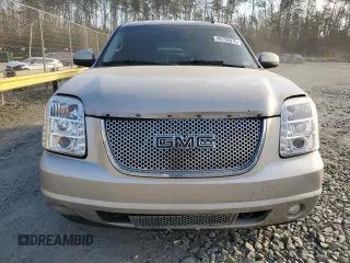2008 GMC Yukon Denali z VIN 1GKFK63828J227662, wystawiony jako Copart lot #49750375 z przebiegiem 21 720 mil mil oraz Szkody całkowita. Historia ofert i sprzedaży dostępna na DreamBid. Obrazek 5.