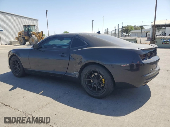 2011 Chevrolet Camaro 2LT with VIN 2G1FC1ED3B9198335, listed as a Copart auction lot 62427165 with 148,637 mi miles and Salvage title. Bid and sale history available at DreamBid. Image 2.