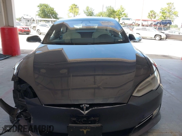 2018 Tesla Model S 75D с VIN 5YJSA1E2XJF246112, выставлен на аукционе IAAI как лот 42124379 с пробегом Не указан миль и . История ставок и продаж доступна на DreamBid. Изображение 12.