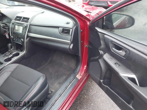 2015 Toyota Camry XLE with VIN 4T1BF1FK2FU982570, listed as a IAAI auction lot 41629755 with 245,224 mi miles. Bid and sale history available at carsss.com. Image 5.