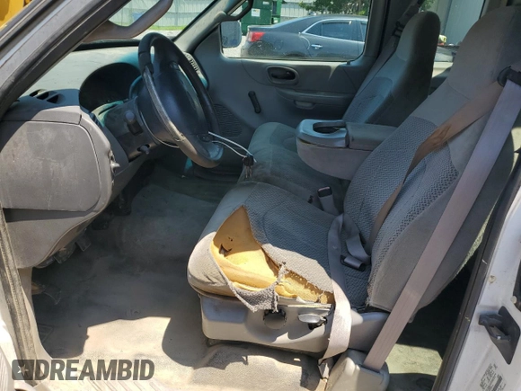 2000 Ford F-150 XL с VIN 1FTRX17L5YKB07702, выставлен на аукционе Copart как лот 62188465 с пробегом Не указан миль и Чистый • Clean title. История ставок и продаж доступна на DreamBid. Изображение 7.