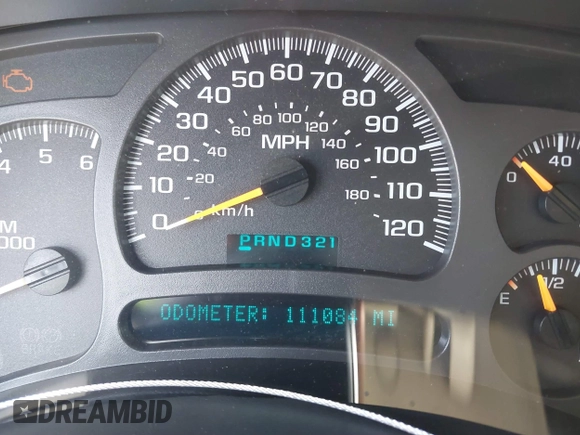 2003 Chevrolet Suburban LS with VIN 1GNEC16TX3J108085, listed as a IAAI auction lot 41892925 with 111,084 mi miles. Bid and sale history available at carsss.com. Image 7.