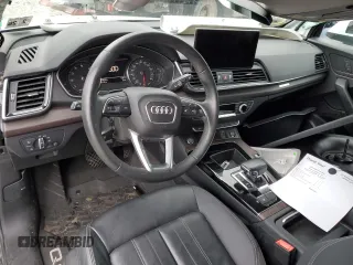 2021 Audi Q5 Premium with VIN WA1AAAFYXM2002847, listed as a Copart auction lot 71785692 with 25,650 mi miles. Bid and sale history available at carsss.com. Image 8.