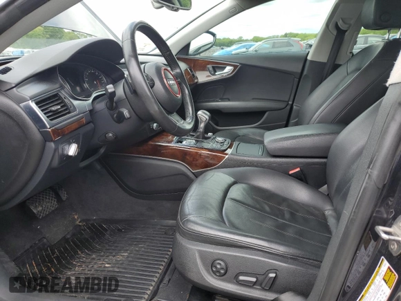 2012 Audi A7 z VIN WAUSGCFC8CN002171, wystawiony jako Copart lot #58473235 z przebiegiem 178 968 mil mil oraz Czysty tytuł • Clean title. Historia ofert i sprzedaży dostępna na DreamBid. Obrazek 7.