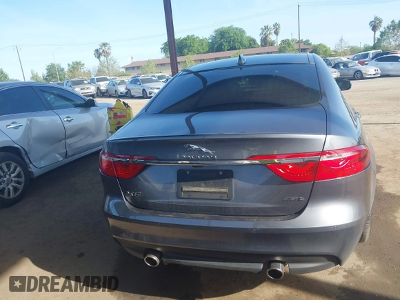 2016 Jaguar XF 35t Premium with VIN SAJBD4BV2GCY20555, listed as a IAAI auction lot 41969132 with 60,430 mi miles and . Bid and sale history available at DreamBid. Image 16.