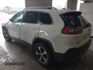 2019 Jeep Cherokee Limited z VIN 1C4PJMDX0KD218719, wystawiony jako IAAI lot #42209168 z przebiegiem 123 182 mil mil oraz . Historia ofert i sprzedaży dostępna na DreamBid. Obrazek 3.