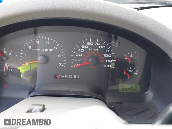 2005 Ford F-150 XLT with VIN 1FTRW12W55FB45231, listed as a IAAI auction lot 41825887 with 166,220 mi miles. Bid and sale history available at carsss.com. Image 7.