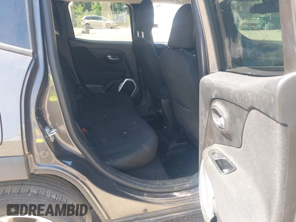 2018 Jeep Renegade Latitude with VIN ZACCJABB9JPH38292, listed as a IAAI auction lot 42299844 with 130,720 mi miles and . Bid and sale history available at DreamBid. Image 8.