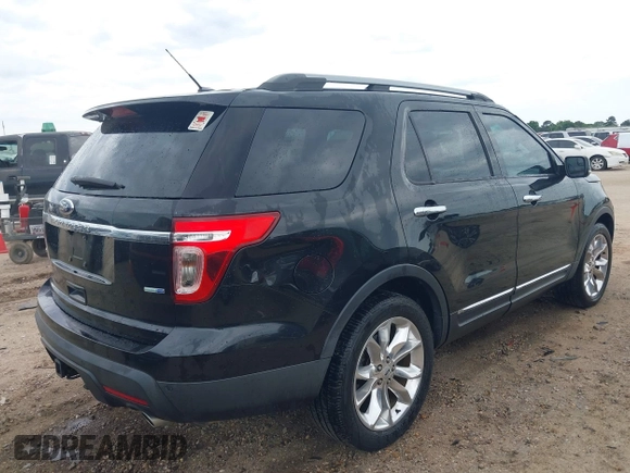 2014 Ford Explorer XLT z VIN 1FM5K8D82EGA68485, wystawiony jako IAAI lot #42198958 z przebiegiem 168 490 mil mil oraz . Historia ofert i sprzedaży dostępna na DreamBid. Obrazek 4.