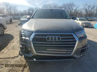 2017 Audi Q7 Premium Plus with VIN WA1LABF70HD036540, listed as a Copart auction lot 46461145 with 71,439 mi miles and Salvage Title. Bid and sale history available at carsss.com. Image 5.