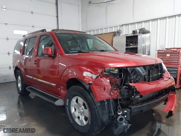 2012 Nissan Pathfinder S with VIN 5N1AR1NB7CC600605, listed as a IAAI auction lot 41268269 with 185,083 mi miles. Bid and sale history available at carsss.com. Image 14.