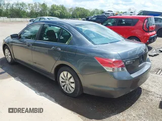 2010 Honda Accord LX z VIN 1HGCP2E35AA031149, wystawiony jako IAAI lot #42254496 z przebiegiem 184 640 mil mil oraz . Historia ofert i sprzedaży dostępna na DreamBid. Obrazek 3.
