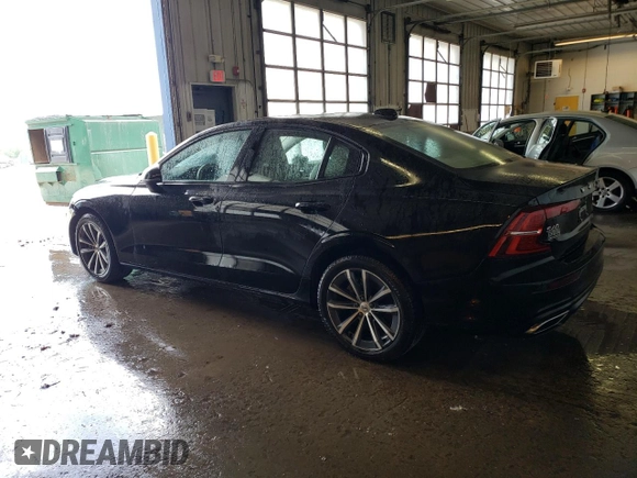 2022 Volvo S60 Momentum with VIN 7JRL12FZ0NG158222, listed as a Copart auction lot 54652813 with 13,073 mi miles and Salvage Title. Bid and sale history available at carsss.com. Image 2.