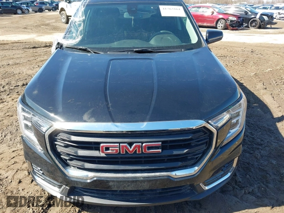 2024 GMC Terrain SLE with VIN 3GKALTEG4RL204534, listed as a IAAI auction lot 41763161 with 17,007 mi miles. Bid and sale history available at carsss.com. Image 12.