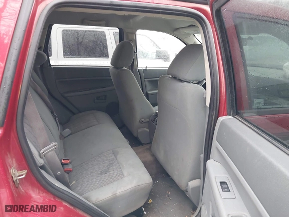 2006 Jeep Grand Cherokee Laredo with VIN 1J4HR48N66C251039, listed as a IAAI auction lot 40858197 with 178,094 mi miles. Bid and sale history available at carsss.com. Image 8.
