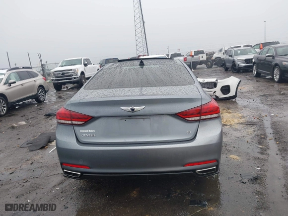 2015 Hyundai Genesis 3.8L with VIN KMHGN4JEXFU018603, listed as a IAAI auction lot 41717349 with 1 mi miles. Bid and sale history available at carsss.com. Image 16.