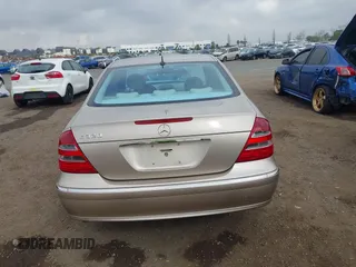 2005 Mercedes-Benz E-Class 3.2L with VIN WDBUF65J25A614469, listed as a IAAI auction lot 41521864 with 90,403 mi miles. Bid and sale history available at carsss.com. Image 16.