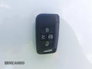 2019 Volkswagen Jetta SEL z VIN 3VWE57BU1KM111170, wystawiony jako IAAI lot #42179819 z przebiegiem 92 300 mil mil oraz . Historia ofert i sprzedaży dostępna na DreamBid. Obrazek 11.