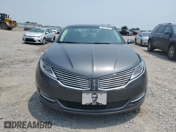 2015 Lincoln MKZ with VIN 3LN6L2J96FR616591, listed as a Copart auction lot 60215825 with 195,951 mi miles and Clean title. Bid and sale history available at DreamBid. Image 5.