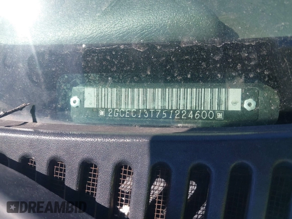 2005 Chevrolet Silverado 1500 LS z VIN 2GCEC13T751224600, wystawiony jako IAAI lot #41806461 z przebiegiem Nie podano mil oraz . Historia ofert i sprzedaży dostępna na DreamBid. Obrazek 9.
