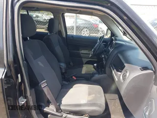 2011 Jeep Patriot Sport with VIN 1J4NF1GB3BD101878, listed as a IAAI auction lot 42041170 with 187,441 mi miles and . Bid and sale history available at carsss.com. Image 5.
