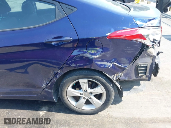 2013 Hyundai Elantra GLS с VIN 5NPDH4AE1DH239769, выставлен на аукционе IAAI как лот 42259765 с пробегом 167 046 миль миль и . История ставок и продаж доступна на DreamBid. Изображение 6.