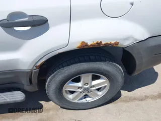2007 Ford Escape XLS с VIN 1FMYU02Z57KB58377, выставлен на аукционе IAAI как лот 42715229 с пробегом 215 926 миль миль и . История ставок и продаж доступна на DreamBid. Изображение 6.