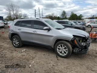 2017 Jeep Cherokee Limited with VIN 1C4PJMDB5HD226697, listed as a Copart auction lot 52945615 with Not Provided miles and Salvage Title. Bid and sale history available at DreamBid. Image 4.