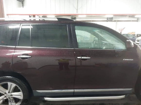 2013 Toyota Highlander Limited with VIN 5TDDK3EH1DS191331, listed as a IAAI auction lot 41059631 with 113,703 mi miles. Bid and sale history available at carsss.com. Image 14.
