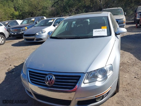 2006 Volkswagen CC VR6 Sport with VIN WVWEU73C76P130608, listed as a IAAI auction lot 41683294 with 109,717 mi miles. Bid and sale history available at carsss.com. Image 6.