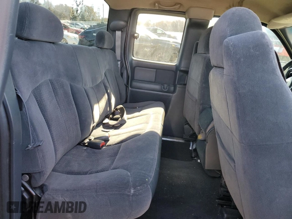 2002 Chevrolet Silverado 1500 LS with VIN 2GCEC19V121194904, listed as a Copart auction lot 84408904 with 266,795 mi miles and Salvage Title. Bid and sale history available at DreamBid. Image 11.