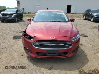 2013 Ford Fusion SE z VIN 3FA6P0H73DR322926, wystawiony jako Copart lot #63645105 z przebiegiem 122 086 mil mil oraz Czysty tytuł • Clean title. Historia ofert i sprzedaży dostępna na DreamBid. Obrazek 5.