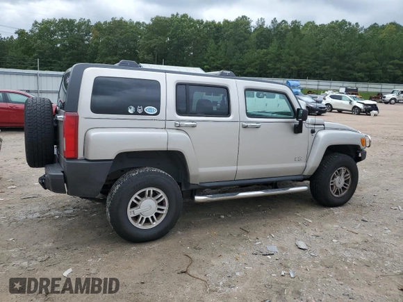 2008 Hummer H3 SUV with VIN 5GTEN13E188158924, listed as a Copart auction lot 74214904 with 184,491 mi miles and Clean Title. Bid and sale history available at carsss.com. Image 3.
