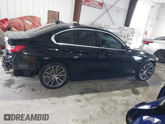 2019 BMW 3 Series 330i z VIN 3MW5R1J58K8B02003, wystawiony jako IAAI lot #41547254 z przebiegiem 85 201 mil mil oraz . Historia ofert i sprzedaży dostępna na DreamBid. Obrazek 14.