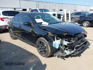 2024 Nissan Sentra SR z VIN 3N1AB8DV1RY255104, wystawiony jako IAAI lot #42006212 z przebiegiem 10 000 mil mil oraz . Historia ofert i sprzedaży dostępna na DreamBid. Obrazek 1.