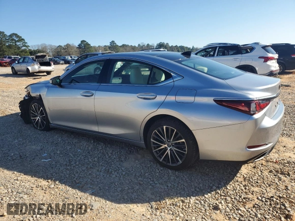 2022 Lexus ES 350 z VIN 58ADZ1B18NU135301, wystawiony jako Copart lot #45316895 z przebiegiem 32 746 mil mil oraz Szkody całkowita. Historia ofert i sprzedaży dostępna na DreamBid. Obrazek 2.
