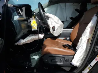 2019 Toyota Highlander Limited z VIN 5TDYZRFH4KS349107, wystawiony jako Copart lot #53785565 z przebiegiem 107 361 mil mil oraz Szkoda całkowita • Salvage title. Historia ofert i sprzedaży dostępna na DreamBid. Obrazek 7.