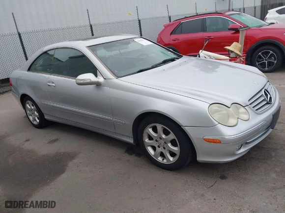 2004 Mercedes-Benz CLK-Class 3.2L with VIN WDBTJ65J34F097968, listed as a IAAI auction lot 41862477 with 187,619 mi miles. Bid and sale history available at carsss.com. Image 1.