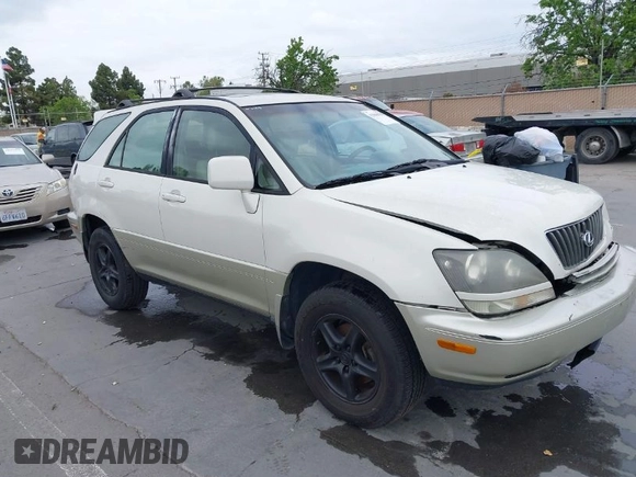 2000 Lexus RX 300 with VIN JT6HF10U4Y0098365, listed as a IAAI auction lot 42068926 with 216,582 mi miles. Bid and sale history available at carsss.com. Image 1.