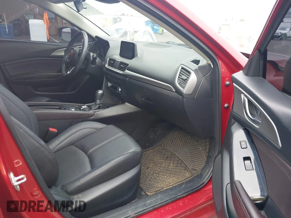 2018 Mazda 3 Touring with VIN 3MZBN1L33JM187560, listed as a IAAI auction lot 41692954 with 58,396 mi miles. Bid and sale history available at carsss.com. Image 5.