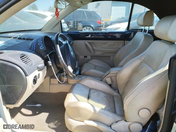 2004 Volkswagen New Beetle Convertible GLS Turbo with VIN 3VWCD31Y14M325795, listed as a Copart auction lot 66508994 with 0 mi miles and Salvage Title. Bid and sale history available at carsss.com. Image 7.