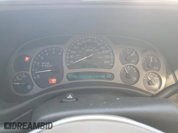 2005 GMC Sierra Denali z VIN 2GTEK63N951344416, wystawiony jako Copart lot #45877865 z przebiegiem 150 707 mil mil oraz Nie do naprawy. Historia ofert i sprzedaży dostępna na DreamBid. Obrazek 9.