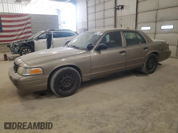 2011 Ford Police Interceptor z VIN 2FABP7BV1BX177043, wystawiony jako Copart lot #56968435 z przebiegiem 151 630 mil mil oraz Szkoda całkowita • Salvage title. Historia ofert i sprzedaży dostępna na DreamBid. Obrazek 1.