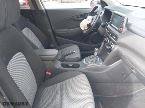 2021 Hyundai Kona SEL with VIN KM8K22AA5MU655335, listed as a IAAI auction lot 41464402 with 74,384 mi miles. Bid and sale history available at carsss.com. Image 5.