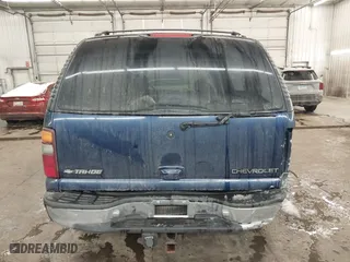 2001 Chevrolet Tahoe LS with VIN 1GNEK13TX1R108982, listed as a IAAI auction lot 41622297 with 202,013 mi miles. Bid and sale history available at carsss.com. Image 17.